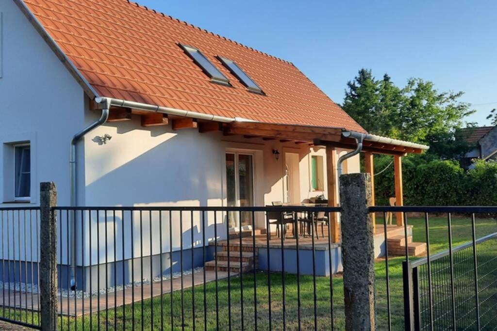 Andrea Nyaralohaz Villa Kovagoors Exterior foto